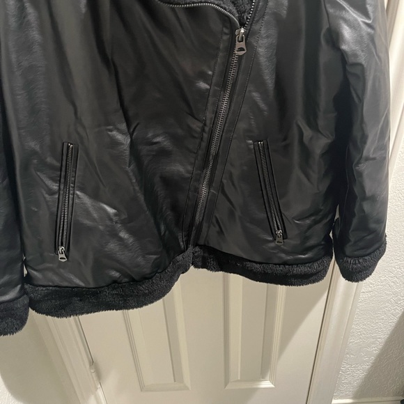 Verra Wang Black Faux Shearling Jacket XXL- New W/O Tags- Still in Store! - Picture 6 of 8